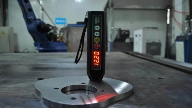 EU100 Eletromagnetic Ultrasonic Thickness Gauge Operation Video